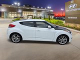 Used 2016 Hyundai Veloster image 3
