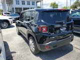 Used 2023 Jeep Renegade Latitude image 6