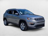 Used 2019 Jeep Compass Latitude image 3