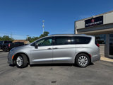 Used 2018 Chrysler Pacifica Touring-L w/ Premium Audio Group image 4