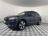 Used 2020 Audi Q5 2.0T Premium w/ Titanium Sport Package image 3