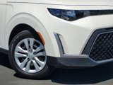 Used 2023 Kia Soul LX image 3