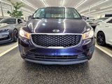 Used 2018 Kia Sedona LX image 2