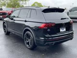 Used 2024 Volkswagen Tiguan SE R-Line image 4