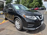 Used 2017 Nissan Rogue SV image 4