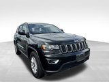 Used 2019 Jeep Grand Cherokee Laredo image 3