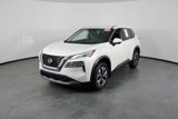 Used 2021 Nissan Rogue SV image 2