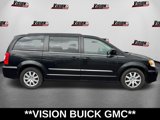 Used 2014 Chrysler Town & Country Touring image 4