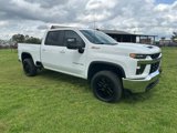 Used 2023 Chevrolet Silverado 2500 LT image 2