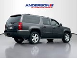 Used 2010 Chevrolet Suburban LT image 2