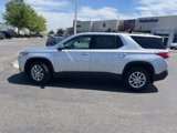 Used 2019 Chevrolet Traverse LT image 2