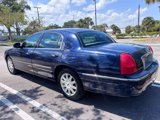 Used 2009 Lincoln Town Car Signature Limited image 5