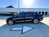 Used 2015 Volkswagen Passat TDI SEL Premium image 2