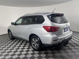 Used 2018 Nissan Pathfinder S image 6