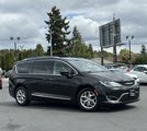 Used 2018 Chrysler Pacifica Touring-L w/ Tire & Wheel Group image 2