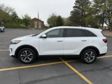 Used 2020 Kia Sorento AWD V6 image 4