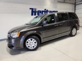 Used 2020 Dodge Grand Caravan SE image 2