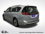 Used 2021 Chrysler Pacifica Touring-L image 3