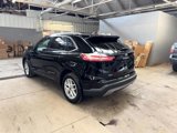 Used 2023 Ford Edge SEL w/ Convenience Package image 3