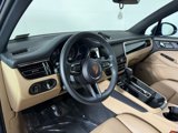 Certified 2024 Porsche Macan image 4