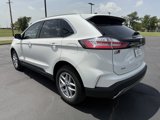 Used 2022 Ford Edge SEL w/ Convenience Package image 4