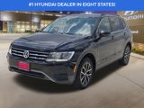 Used 2019 Volkswagen Tiguan SE image 2
