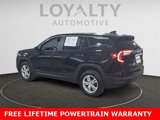 Used 2024 GMC Terrain SLE image 3