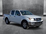 Used 2010 Nissan Frontier SE image 3