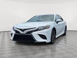 Used 2019 Toyota Camry SE image 3