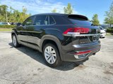 Used 2023 Volkswagen Atlas Cross Sport SE w/ Panoramic Sunroof Package image 5
