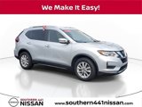 Used 2020 Nissan Rogue SV image 1