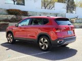 Certified 2024 Volkswagen Taos SE image 5