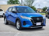 Used 2022 Nissan Kicks S image 2