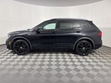 Used 2021 Volkswagen Tiguan SE R-Line image 3