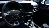 Used 2024 Kia Sportage LX image 3