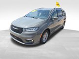Used 2022 Chrysler Pacifica Touring-L image 5