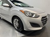 Used 2017 Hyundai Elantra GT image 3