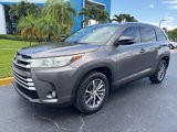 Used 2019 Toyota Highlander XLE image 2