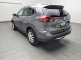 Used 2017 Nissan Rogue SV image 5