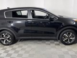 Used 2021 Kia Sportage LX image 3