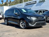 Used 2018 Chrysler Pacifica Limited image 2
