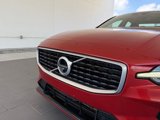Used 2019 Volvo S60 T5 R-Design image 2