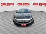 Used 2022 Volkswagen Passat 2.0T SE image 3