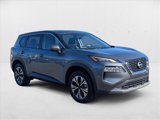 Used 2023 Nissan Rogue SV image 3