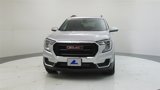 Used 2022 GMC Terrain SLE w/ Driver Convenience Package image 2