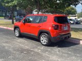 Used 2016 Jeep Renegade Latitude w/ Popular Equipment Group image 4