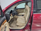 Used 2010 Saturn Outlook XR image 2