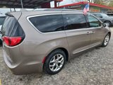 Used 2017 Chrysler Pacifica Limited w/ UConnect Theater Package image 4