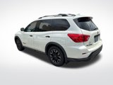 Used 2019 Nissan Pathfinder SL image 3