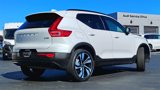 Certified 2025 Volvo XC40 B5 Plus image 3